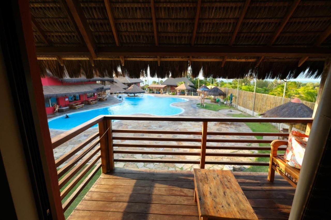 Suíte com Vista para a Piscina